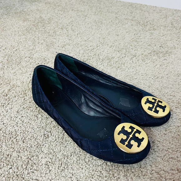 Tory Burch Shoes - Tory Burch navy blue Quinn Quilted Ballet Flats
